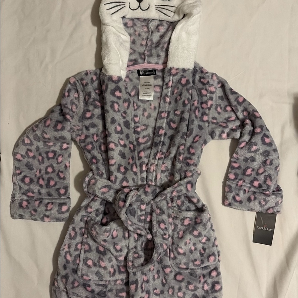 Cuddl Duds Girls' Gray & Pink Leopard Hooded Plush Robe with Cat Face Hood